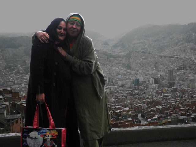 María Galindo, de Mujeres Creando, y Pedro Lemebel entre El Alto y La Paz, en 2012..