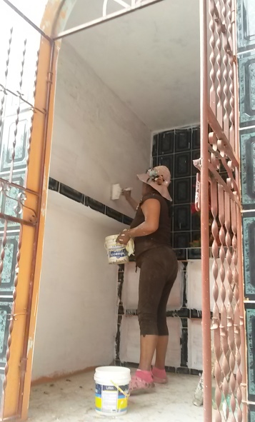 ¿Usted no pinta?, desarma a la periodista quien sí lo hace y bien. Foto: Fabiola Gutiérrez.