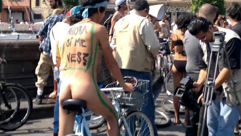 desnudo bici