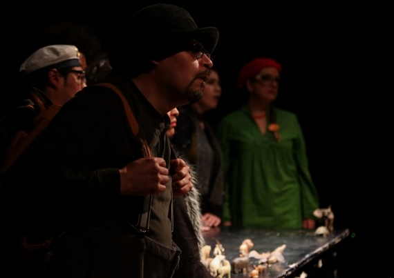 Sergio Ríos es la Tortuga en &quot;Wasser/Agua&quot;