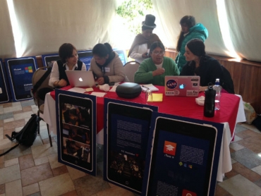 Taller de capacitación en periodismo y tecnología con mujeres periodistas y comunicadoras sociales en La Paz.
