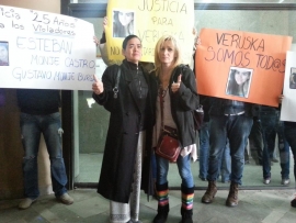 Renee Gurley, que recientemente ganó un juicio por violación, acudió al Palacio de Justicia el día 15 para apoyar a la familia.