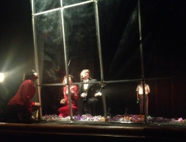 &quot;Morales&quot;, de Kikn Teatro en el Teatro Municipal de La Paz.