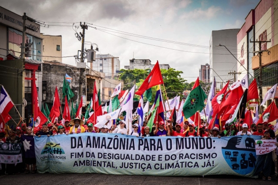COP30: Miles de personas participaron en la marcha mundial por el clima para exigir justicia climática a los gobiernos