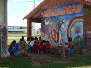 Una de las casas comunales del barrio utilizadas como centro cultural.