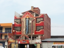 La &quot;arquitectura neoandina&quot; llega a Santa Cruz