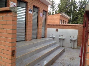 Baños de mujeres Unibol.